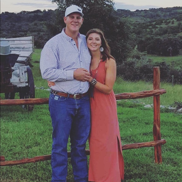 Meet your Posher, Emily - Picture 1 of 1